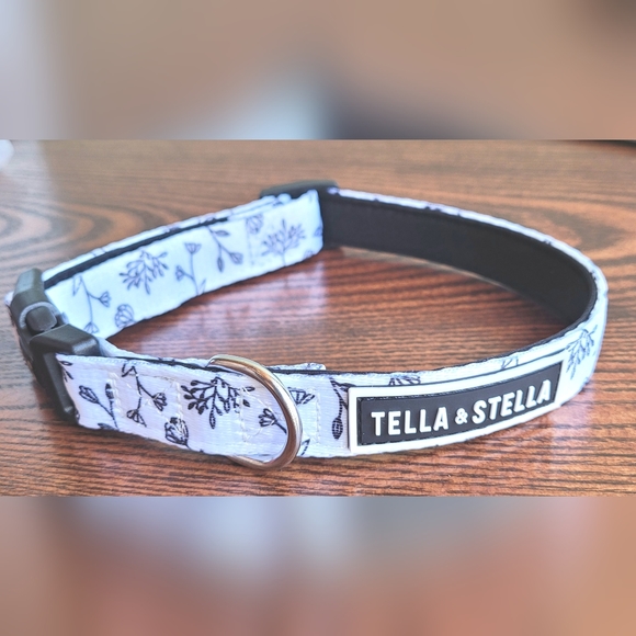 2 /$15 New Tella & Stella Designer Dog Collar Black Baccara Sz Medium - Picture 2 of 7